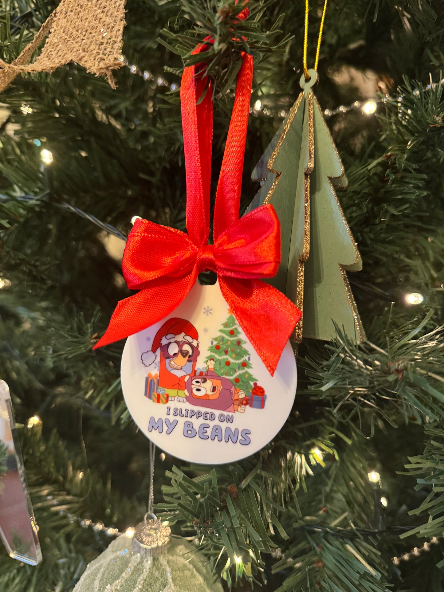 Bluey I Slipped On My Beans Christmas Bauble