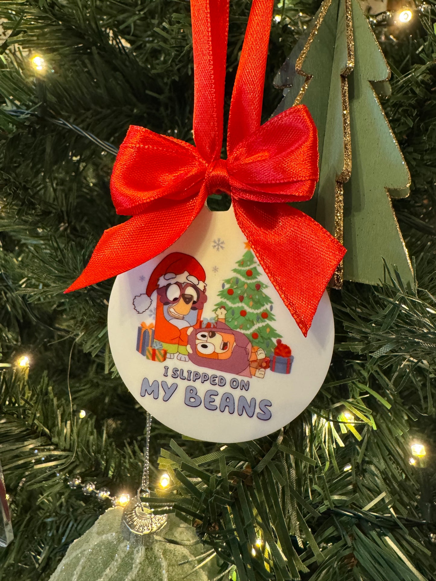 Bluey I Slipped On My Beans Christmas Bauble