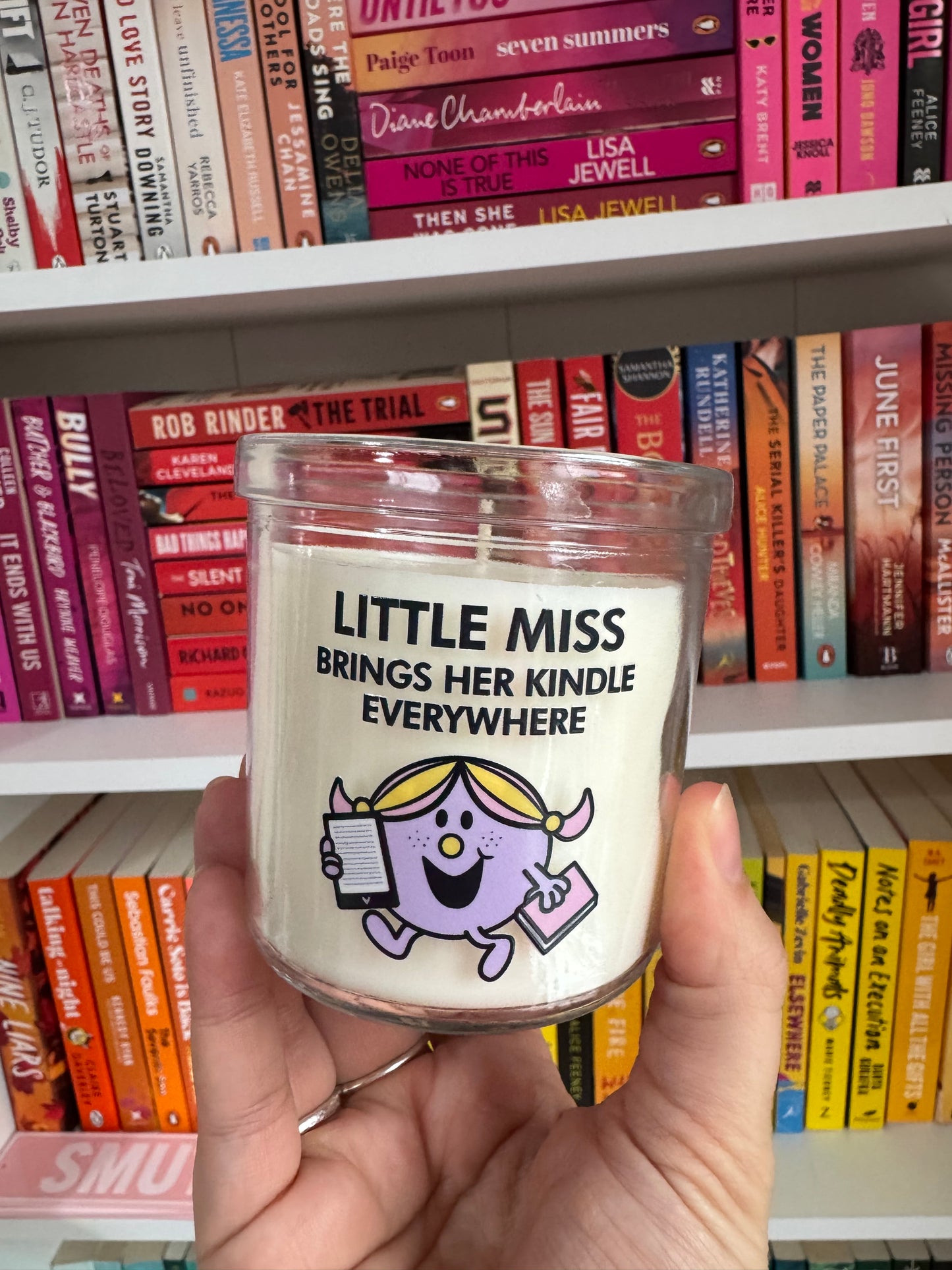 Little Miss Brings Her Kindle Everywhere Scented Candle