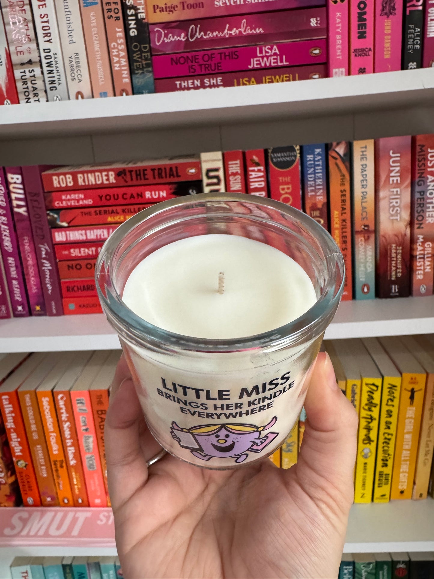 Little Miss Brings Her Kindle Everywhere Scented Candle